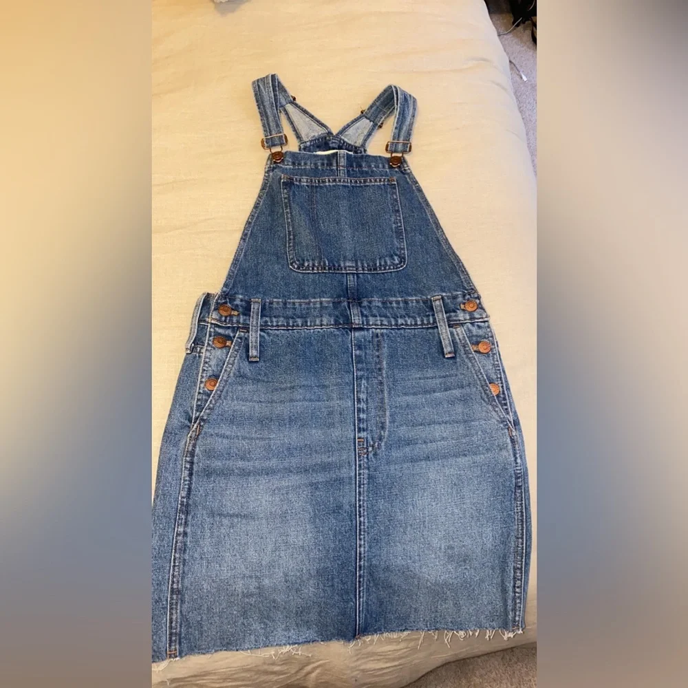NWOT Madewell Medium Wash Denim Overall Dress - Picture 2 of 5